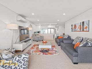 The Shoal 401 Apartment, Shoal Bay - 1