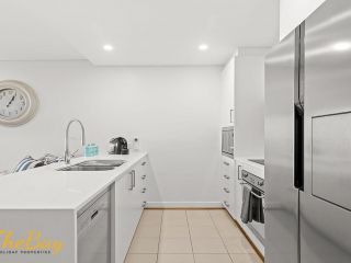 The Shoal 401 Apartment, Shoal Bay - 5