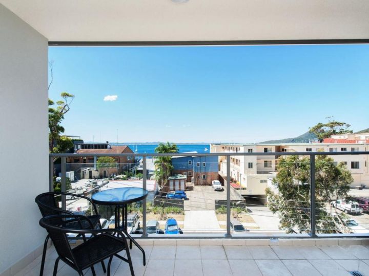 The Shoal, Unit 309/4-8 Bullecourt Street Apartment, Shoal Bay - imaginea 6