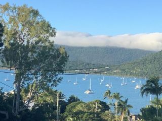 Studio Apartment with Seaview Apartment, Airlie Beach - 2