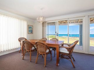 The Whale Watcher', 1/6 Birubi Lane - waterfront unit with stunning views, level access Apartment, Anna Bay - 1