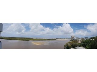 Trafalgar Towers Aparthotel, Maroochydore - 4