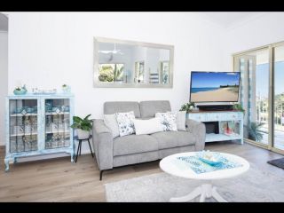 Tranquil Beach Getaway Apartment, Caloundra - 4