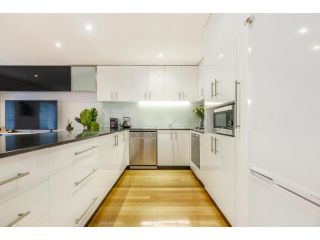 StayCentral - Port Melbourne Townhouse Apartment, Melbourne - 4