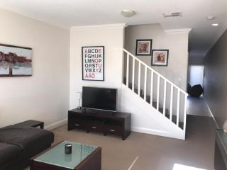 Travers Street Apartment Apartment, Wagga Wagga - 4