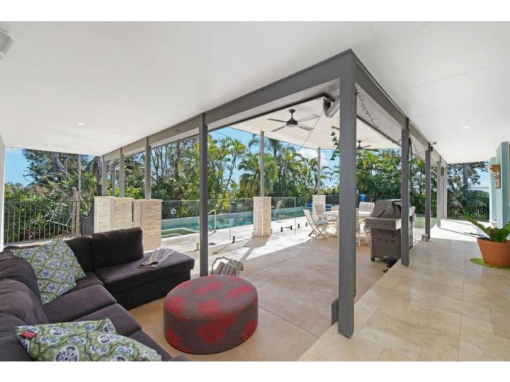 Treetop Retreat - family home with pool and spa Guest house, Port Macquarie - imaginea 3