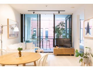 Trendy 1 Bedroom Apartment in the Heart of Collingwood Apartment, Melbourne - 3