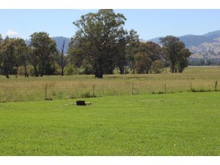 Tumut Valley Hoilday Park Hotel, Tumut - 5