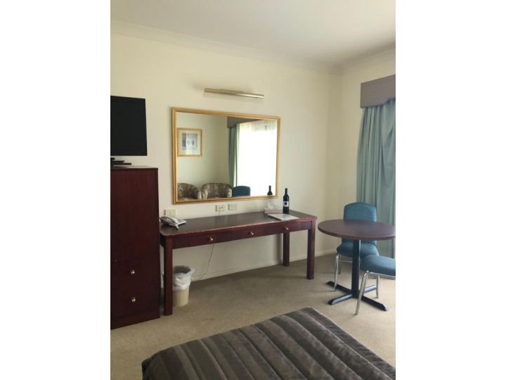 Turners Vineyard Motel Hotel, Orange - imaginea 12