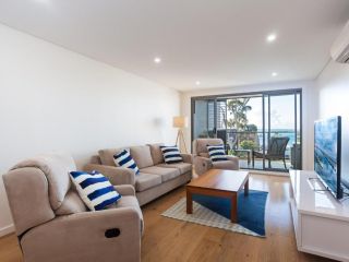 Unit 301 'The Shoal' 6-8 Bullecourt Street - Air con, walking to local shops & beach Apartment, Shoal Bay - 1