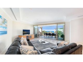 Unit 46 - 3 Bed Ocean View Guest house, Terrigal - 2