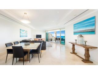 Unit 46 - 3 Bed Ocean View Guest house, Terrigal - 1