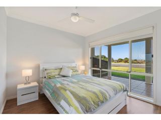 Esplanade Beachfront Victor Harbor Guest house, Victor Harbor - 3