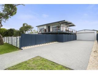 Upstairs Cottage On Beachurst Apartment, Dromana - 1