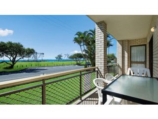 Walk to Surf Beach - Ground floor apartment - Bribie Horizons Boyd St, Woorim Guest house, Woorim - 2