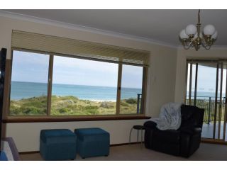 Watersun Beach House Guest house, Mandurah - 1