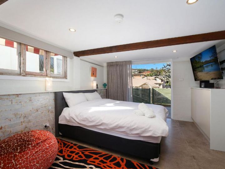 Cosy Studio With Deck, Close to Shops and Beach Guest house, Terrigal - imaginea 4