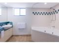 Ramada Resort by Wyndham Golden Beach Hotel, Caloundra - thumb 19