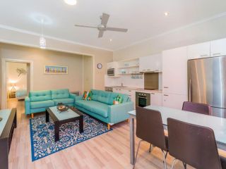 Yamba Daze - Sunset - Pet Friendly Apartment, Yamba - 1